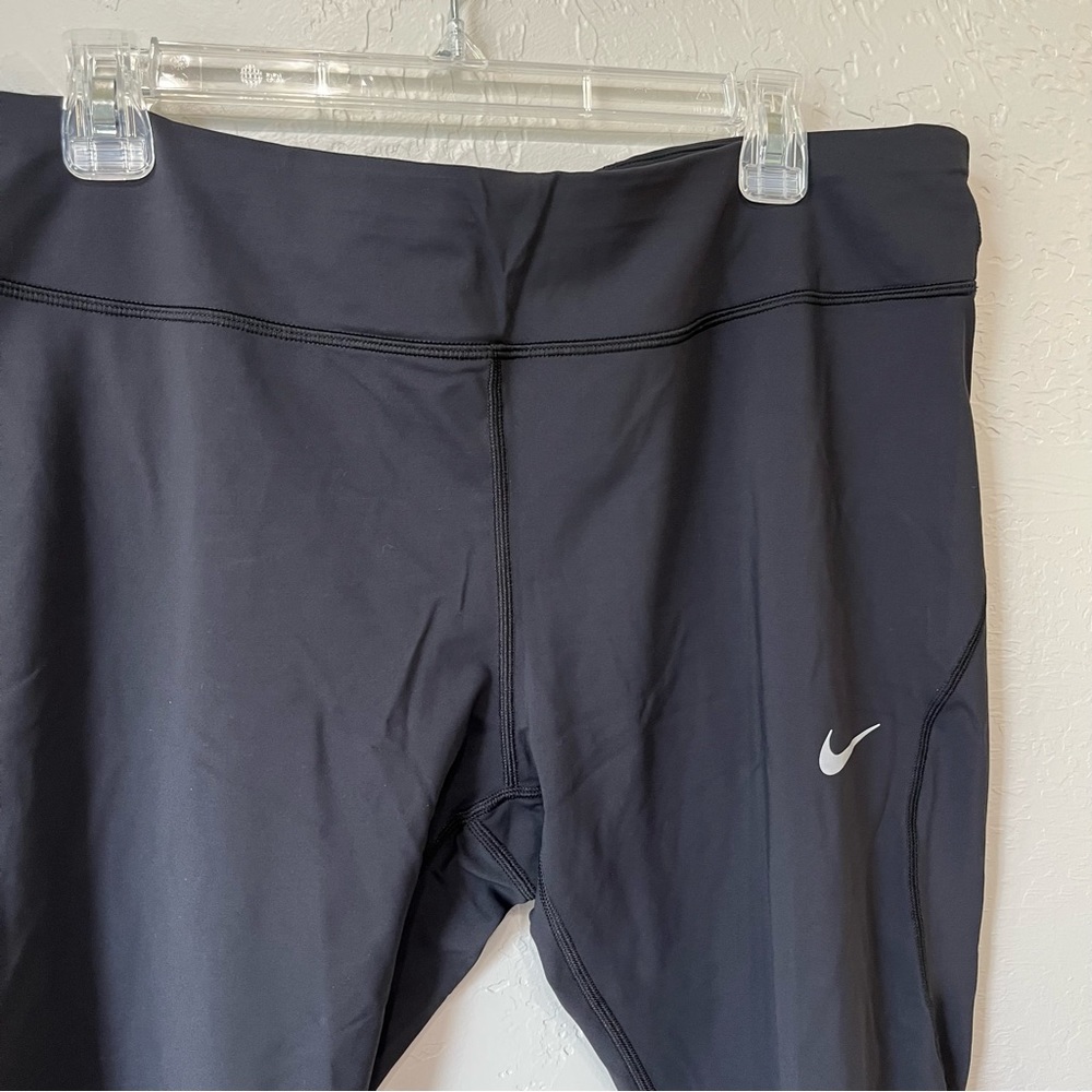 Nike Black Women's Leggings Cropped Capri - Picture 3 of 12